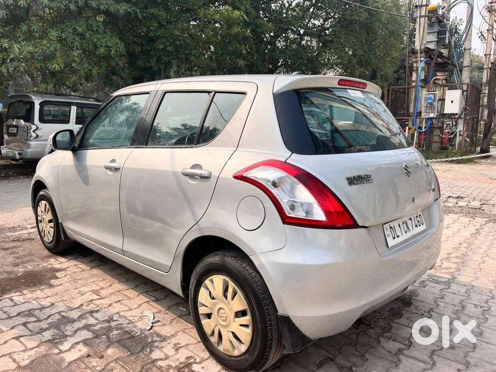 Maruti Suzuki Swift Vxi 1.2 Abs Bs-iv, 2013, Petrol