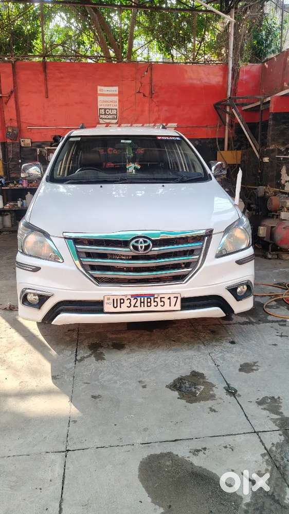 Toyota Innova 2016