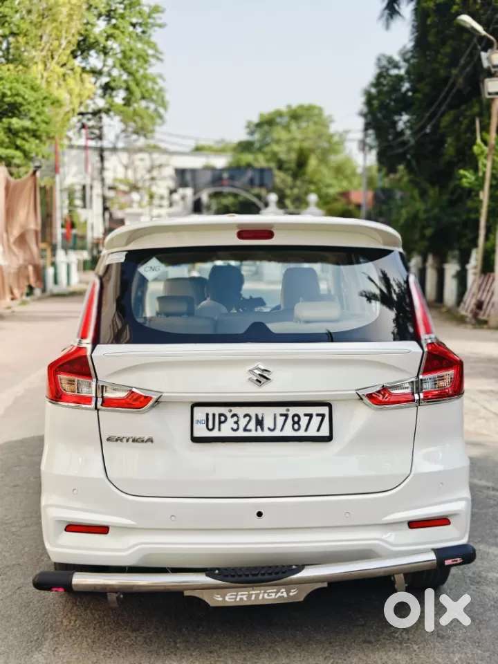Maruti Suzuki Ertiga 2012-2015 Vxi Cng, 2023, Cng & Hybrids