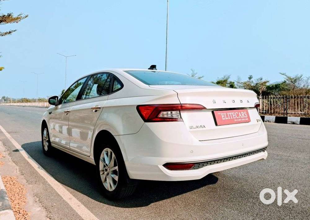 Skoda Slavia Ambition 1.5l Tsi Mt, 2023, Petrol
