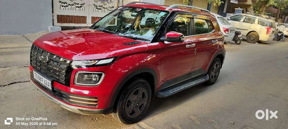 Hyundai Venue 1.2 S (o), 2024, Petrol