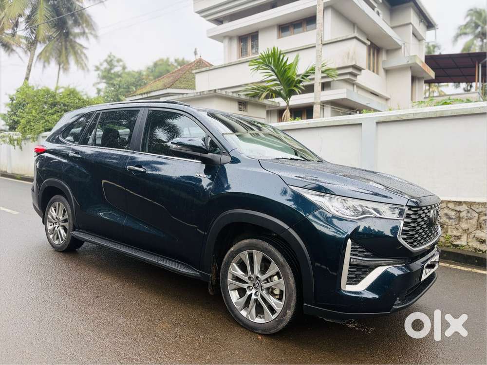 Toyota Innova Hycross 2.0 Zx (o) Hybrid 7 Str, 2023, Cng & Hybrids