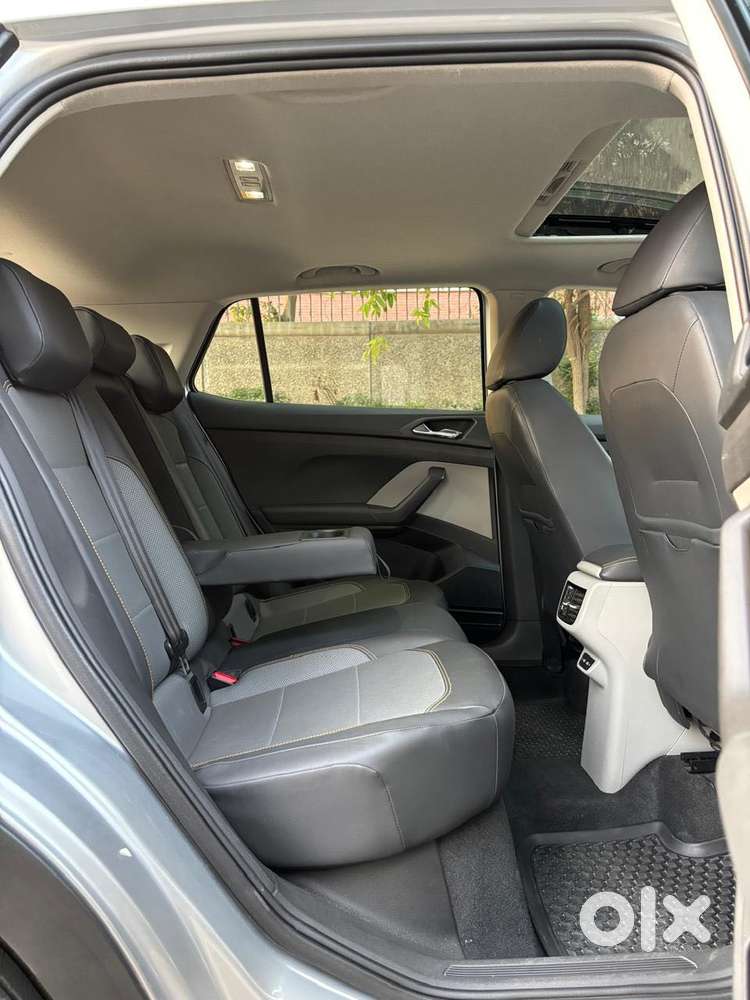 Skoda Kushaq 1.0 Tsi Style At (6 Airbags), 2021, Petrol