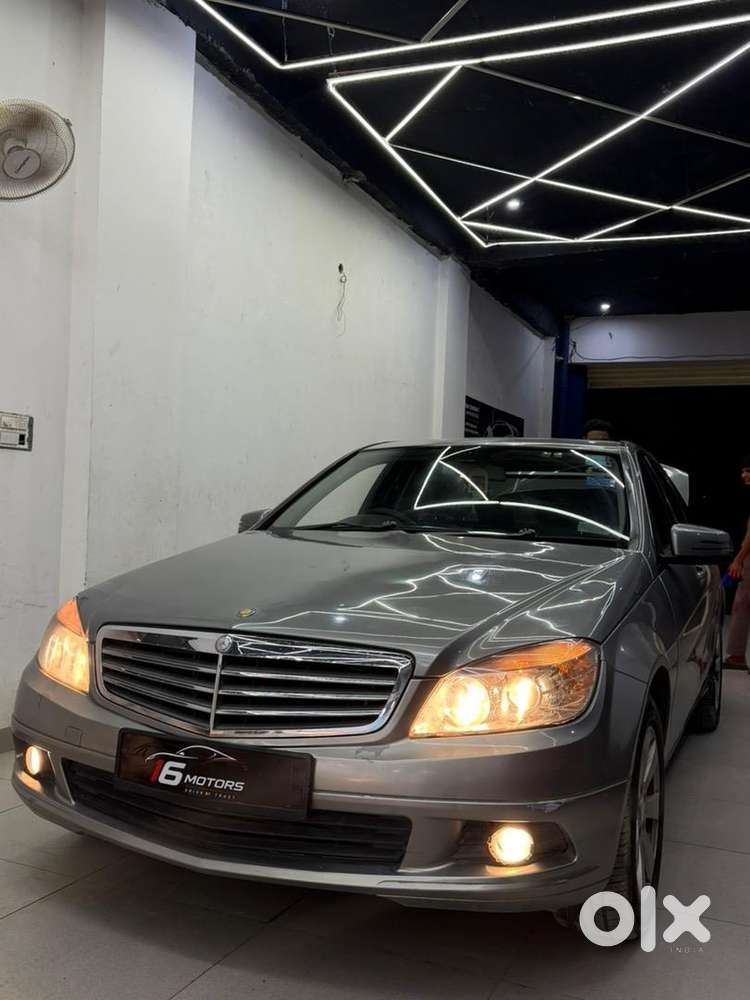 Mercedes-benz Luxury 2011
