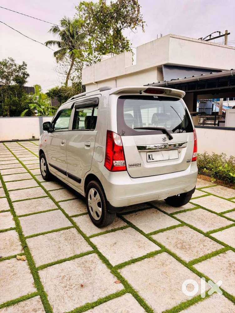 Maruti Suzuki Wagon R Vxi Amt Opt, 2017, Petrol