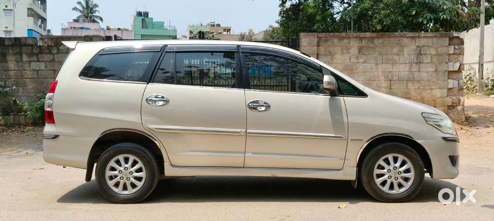 Toyota Innova 2.5 V 7 Str, 2012, Diesel