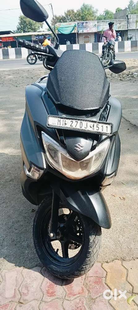 Burgman Black colour 2022 ka November month - Motorcycles - 1789845569