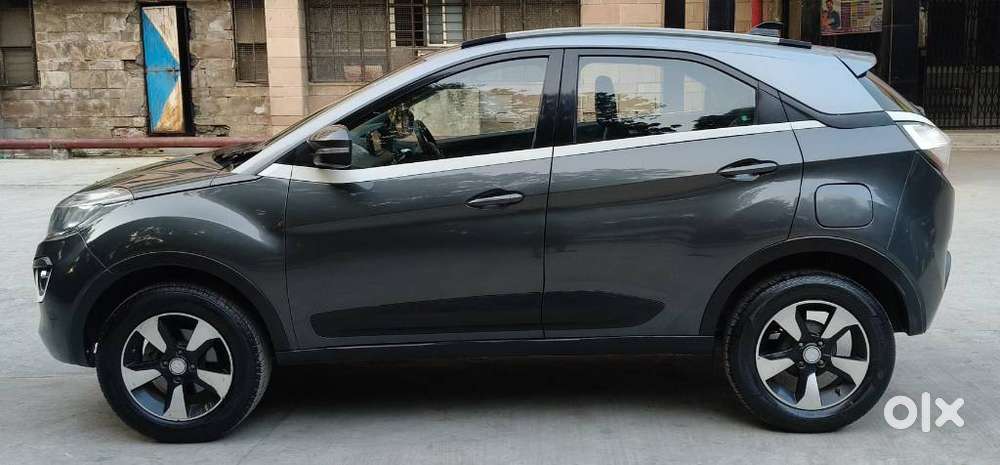 Tata Nexon 1.2 Revotron Xza Plus Dualtone, 2018, Petrol