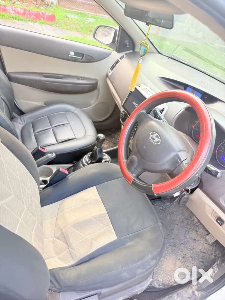 Hyundai I20 Magna Optional 1.2, 2010, Petrol