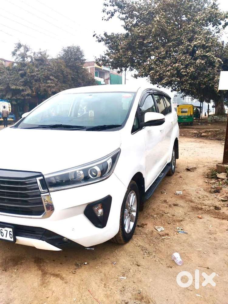 Toyota Innova Crysta 2017 Diesel Well Maintained
