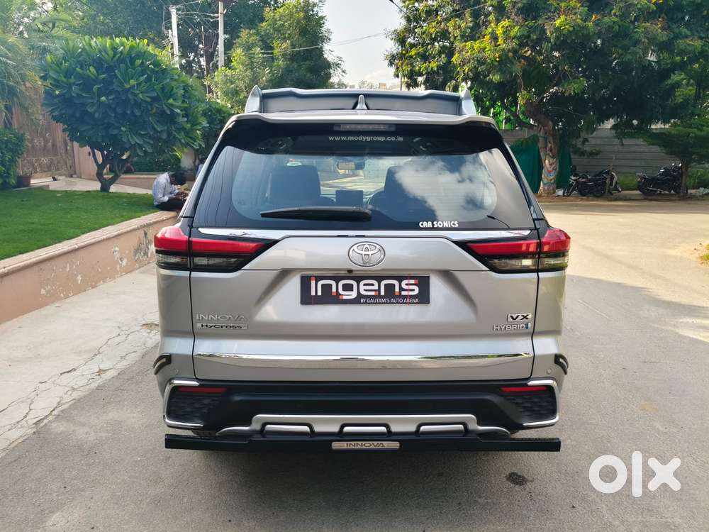 Toyota Innova Hycross 2.0 Vx Hybrid 7 Str, 2023, Petrol