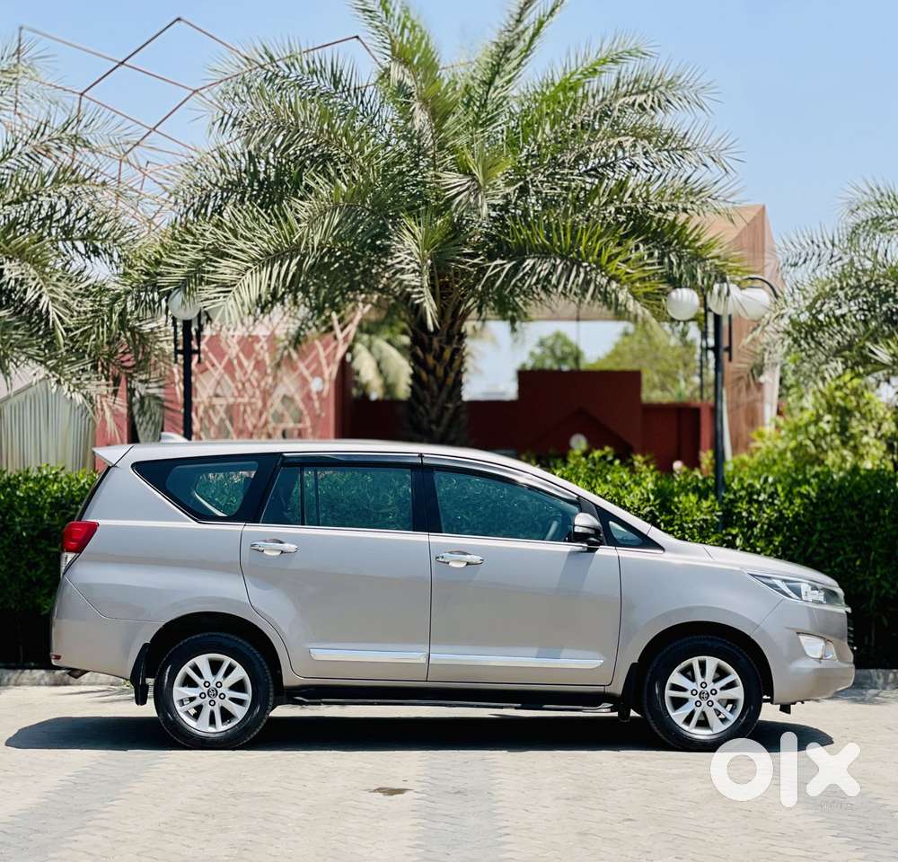 Toyota Innova Crysta 2.4 G Mt, 2018, Diesel