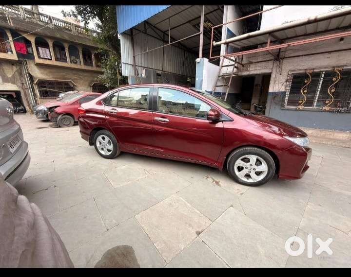 Honda City 2018 Diesel Well Maintained Fresh Paint With Sunroof