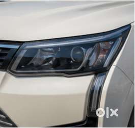 Xuv 300 W8 (o) Dsl Amt ( Dr`s Car )