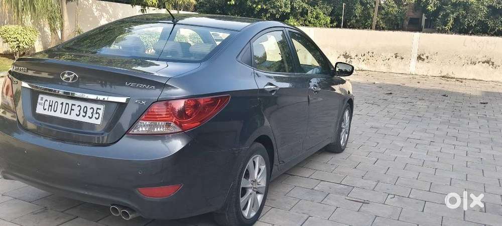 Hyundai Verna 1.6 Fluidic Vtvt S (o) At, 2011, Petrol