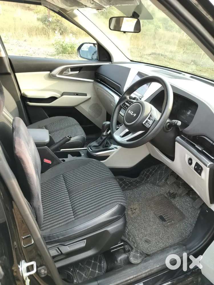 Kia Carens 2022 Petrol Good Condition Well Maintained