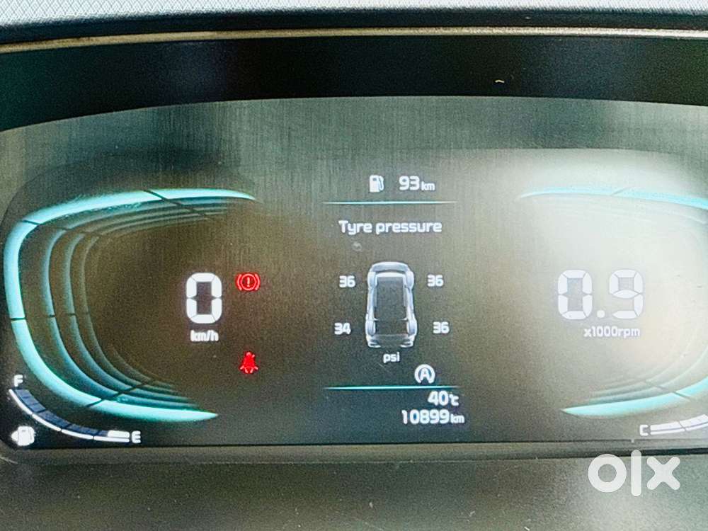 Kia Carens G 1.5 6mt Premium (o) 7-seater, 2025, Petrol
