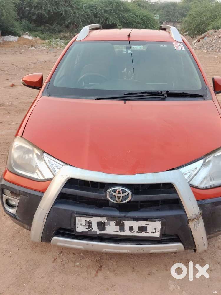 Toyota Etios Cross 1.2 Limited Edition, 2017, Petrol