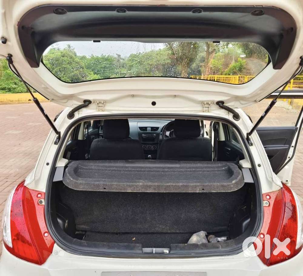 Maruti Suzuki Swift 1.2 Lxi (o), 2012, Petrol