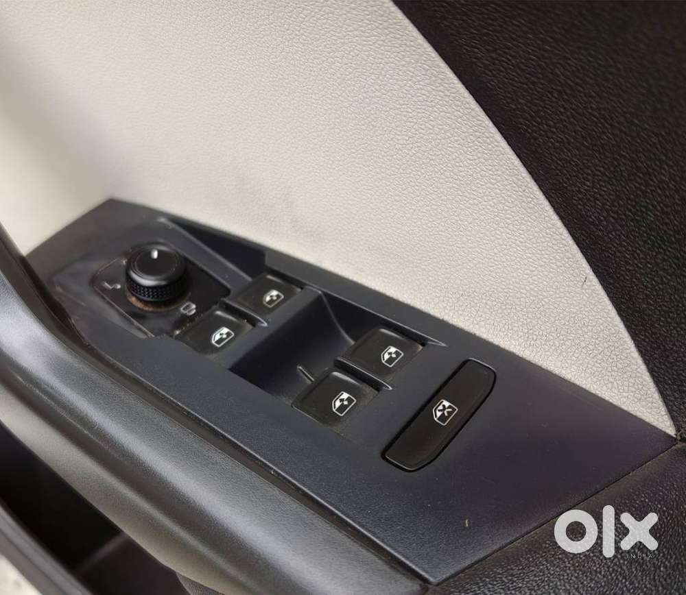 Volkswagen Taigun 1.0 Tsi Topline At, 2023, Petrol