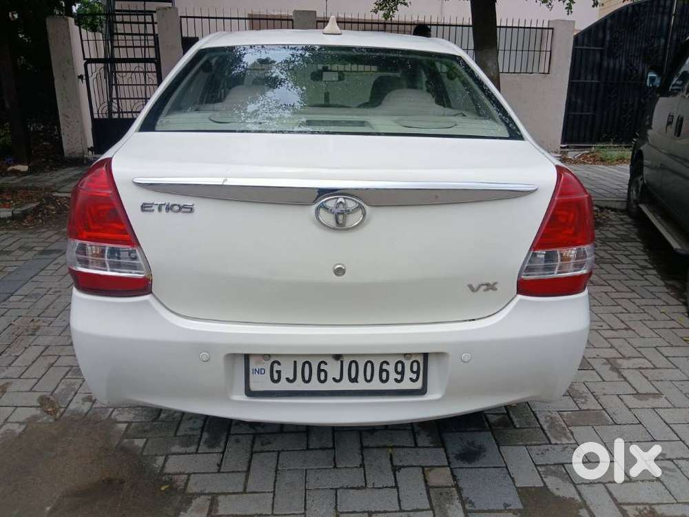 Toyota Etios Vx Limited Edition, 2016, Petrol