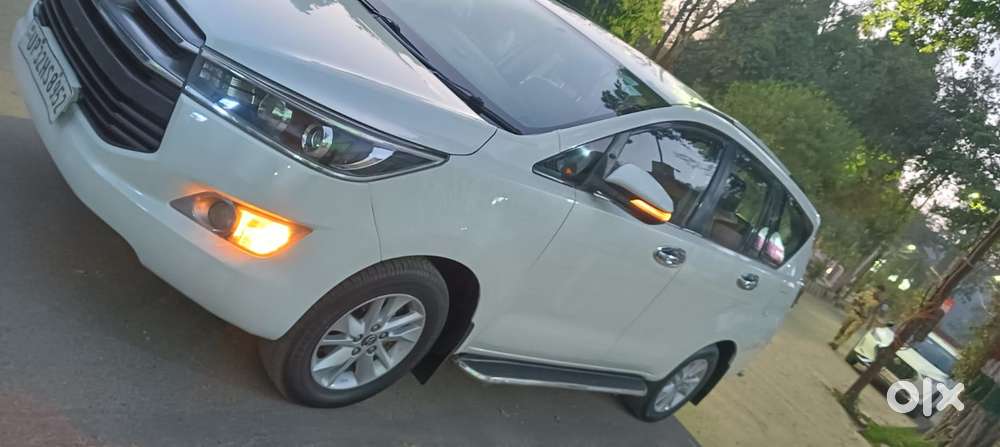 Toyota Innova Crysta 2.4 V, 2017, Diesel