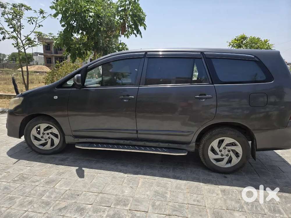 Toyota Innova 2.5 G 2015 Diesel Manual