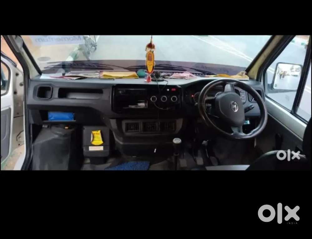 Tata Winger Deluxe 2022 With 9+1seater