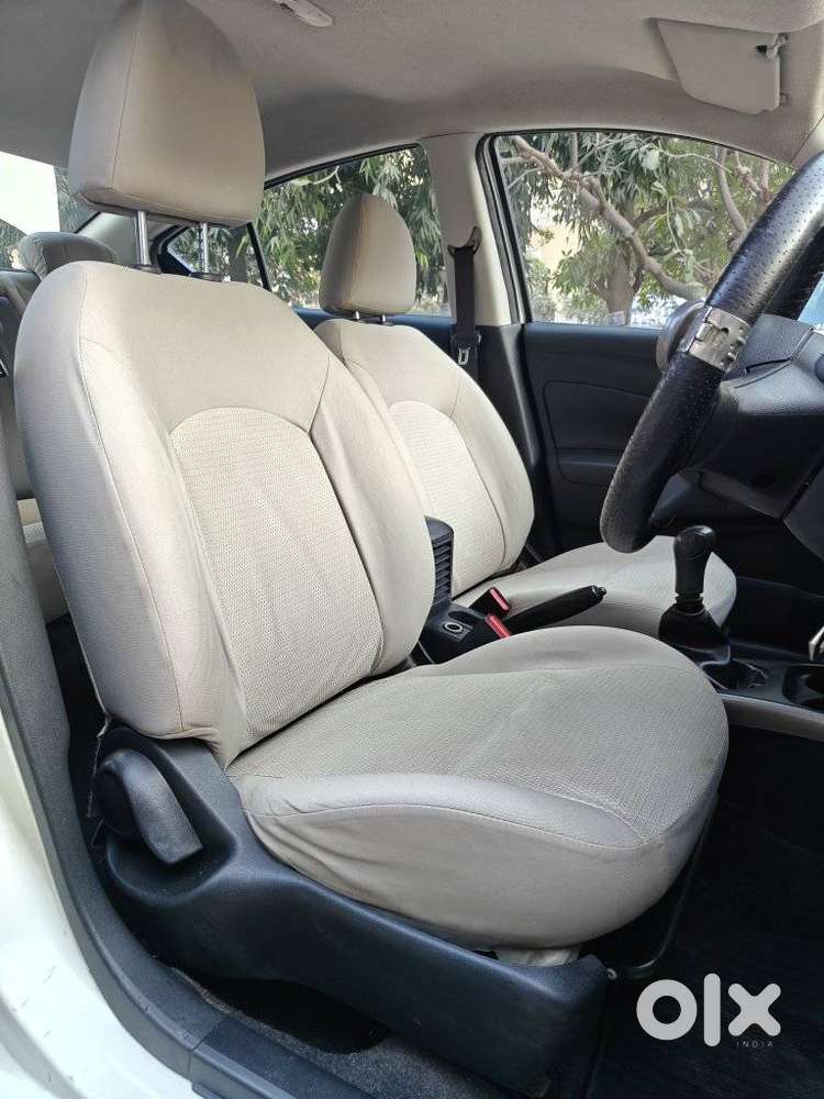 Renault Scala Rxe, 2013, Petrol