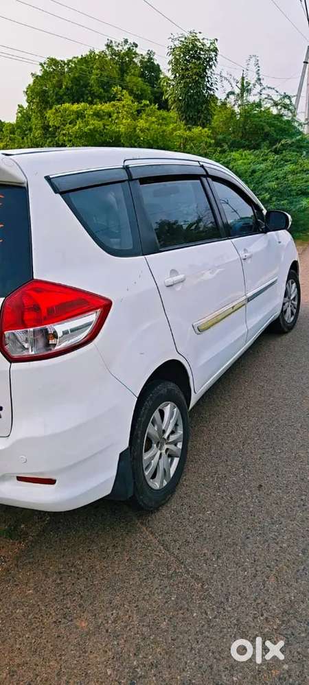 Maruti Suzuki Ertiga 2016