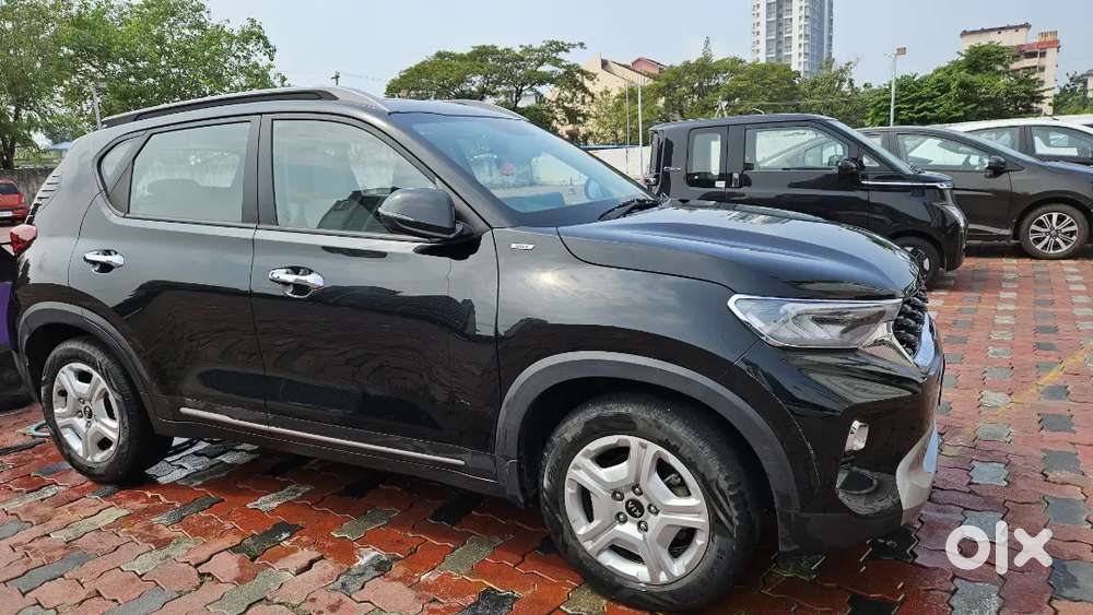 Kia Sonet 2021 Petrol 31500 Km Driven, Well Maintained