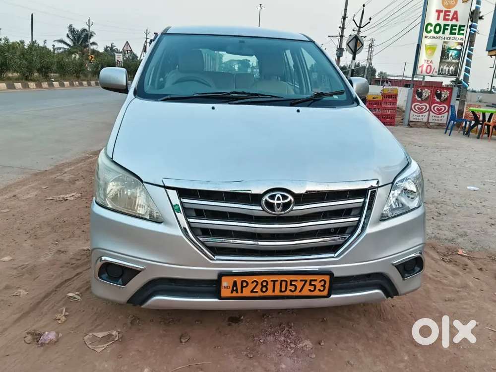 Toyota Innova 2013 Diesel 254000 Km Driven