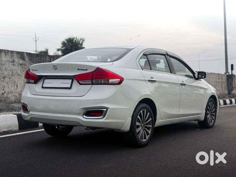 Maruti Suzuki Ciaz Smart Hybrid Alpha , 2022, Petrol