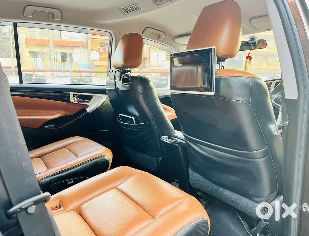 Toyota Innova Crysta 2.7 Gx At, 2019, Petrol