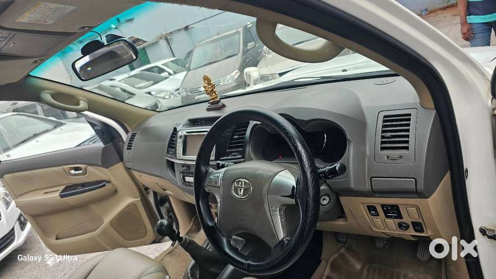 Toyota Fortuner 3.0 4x2 Mt, 2013