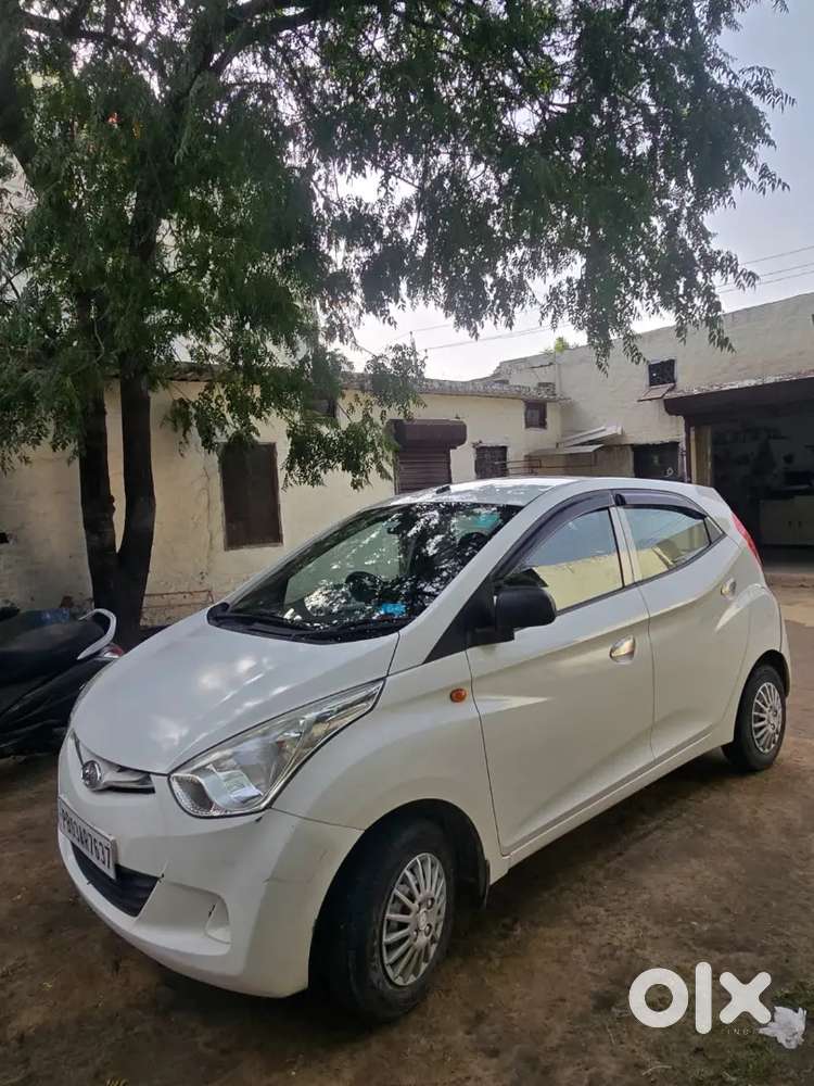 Hyundai Eon 2017 Petrol 32000 Km Driven