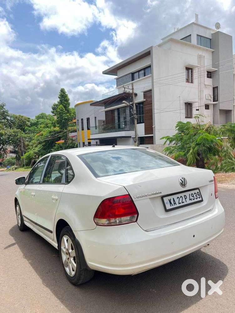 Volkswagen Vento 2010-2013 Petrol Highline, 2012, Petrol
