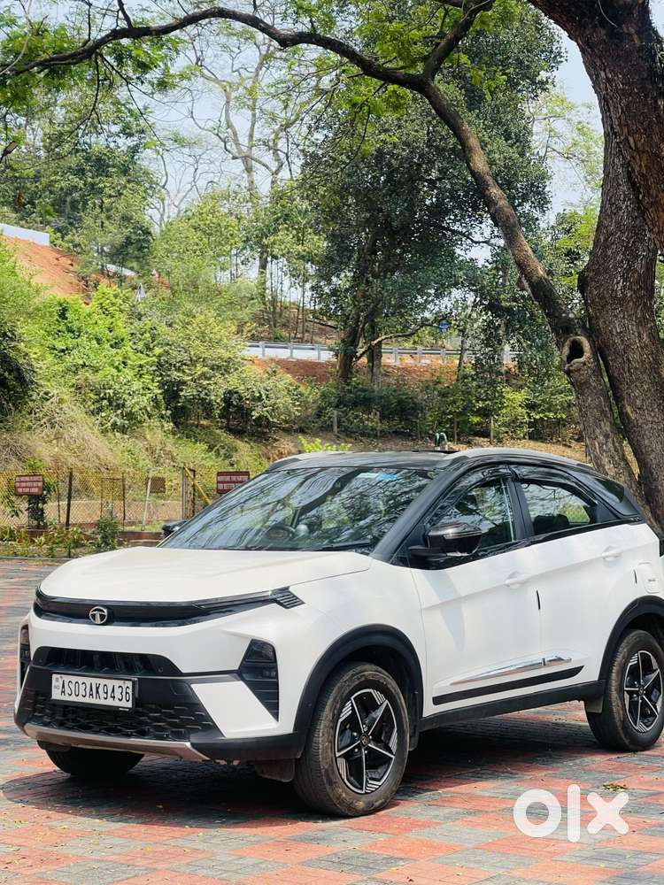 Tata Nexon Fearless Plus S 1.2 Revotron Petrol 6mt Dt, 2023, Petrol