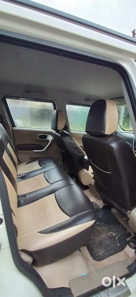 Mahindra Tuv 300 Plus 2016 Diesel 34000 Km Driven