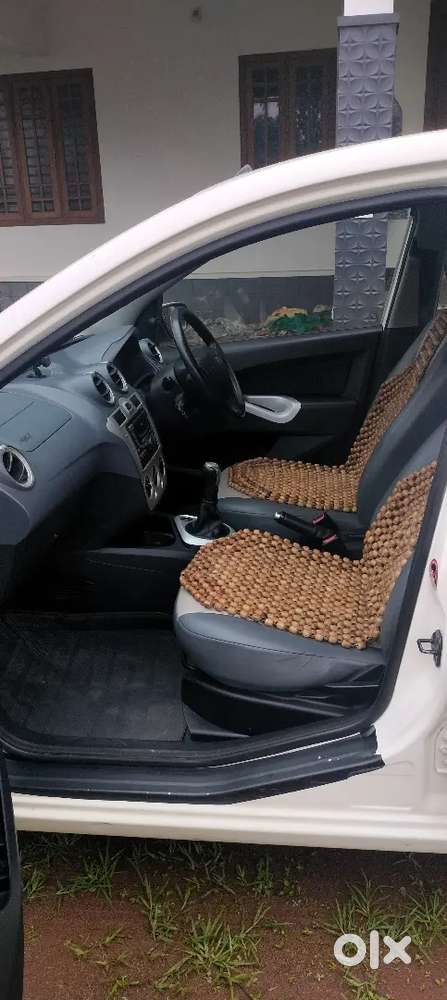 Ford Figo 1.2 Petrol 2013