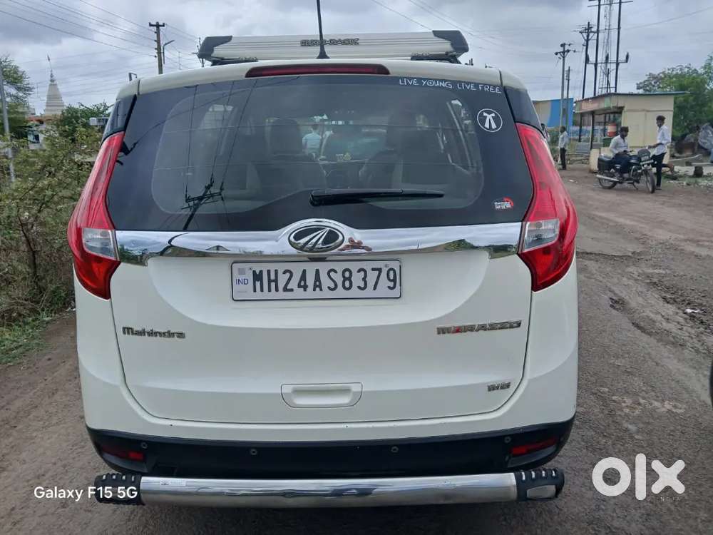Mahindra Marazzo M6 2019