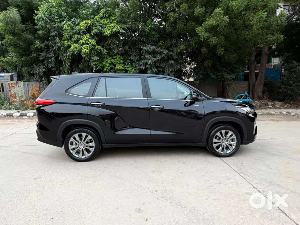 Toyota Innova Hycross, 2026, Petrol