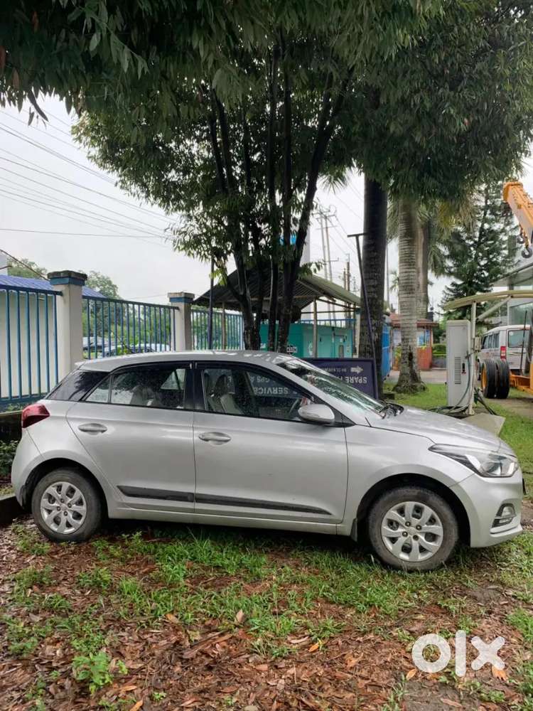 Hyundai I20 2019 Petrol 62000 Km Driven
