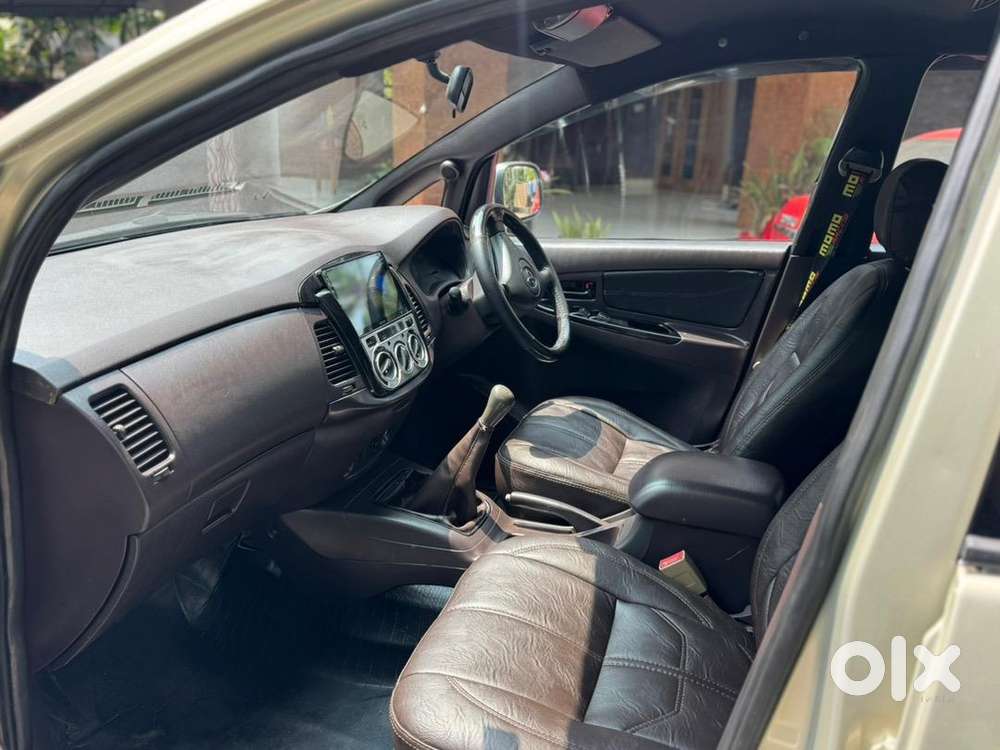 Toyota Innova 2011 Highquality