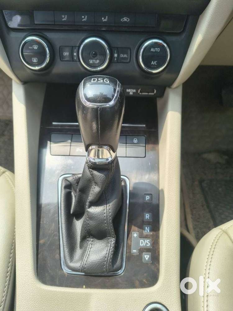 Skoda Octavia 1.8 Elegance Tsi At, 2015, Petrol