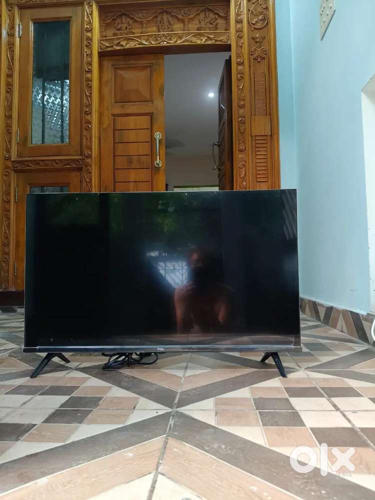 Tcl tv model no 32S615