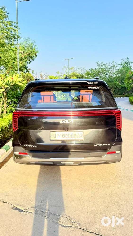 Kia Carnival Limousine +