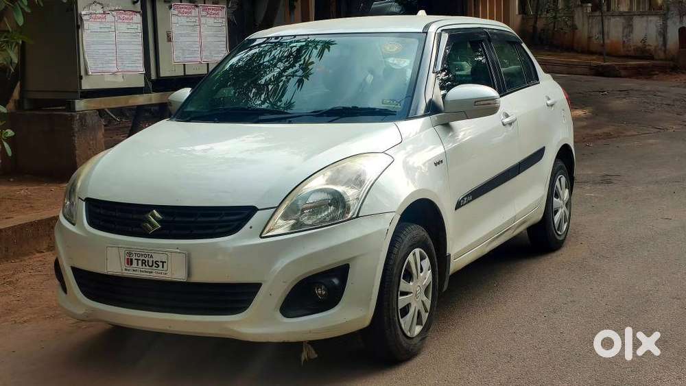 Maruti Suzuki Swift Dzire Vxi At, 2013, Petrol