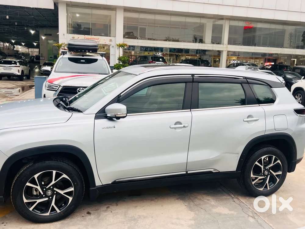 Toyota Urban Cruiser Hyryder 1.5 V Hybrid, 2024, Petrol