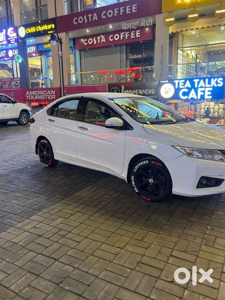 Honda City 2015 Diesel Well Maintained.